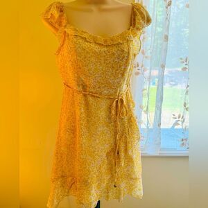 Simplee Size Small dress